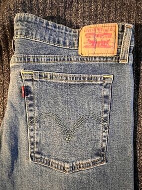 Vintage Levis - 2005 Super low rise bootcut - Size 13M